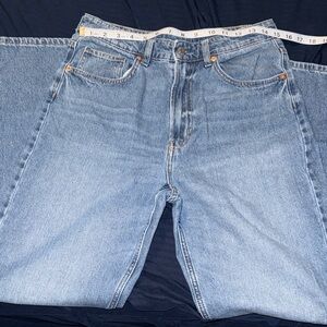 H&M 90’s Straight Ultra High Waist